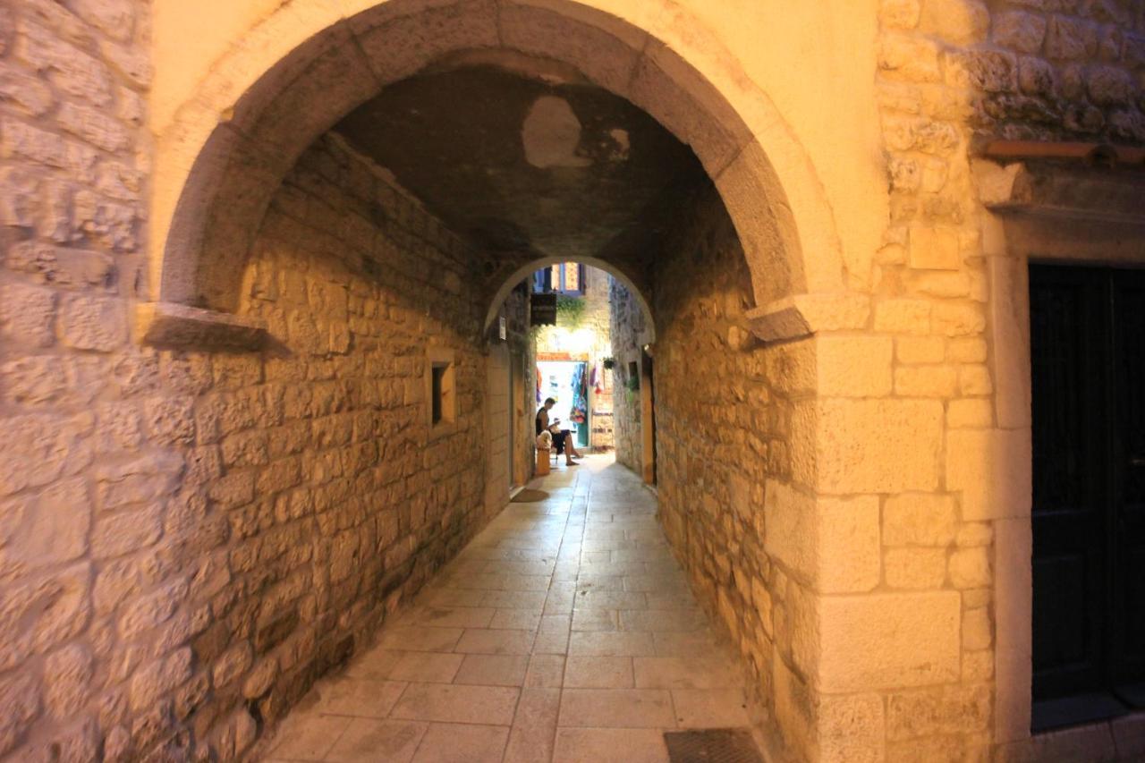 Town House In The Centre Of Historic Trogir别墅 外观 照片